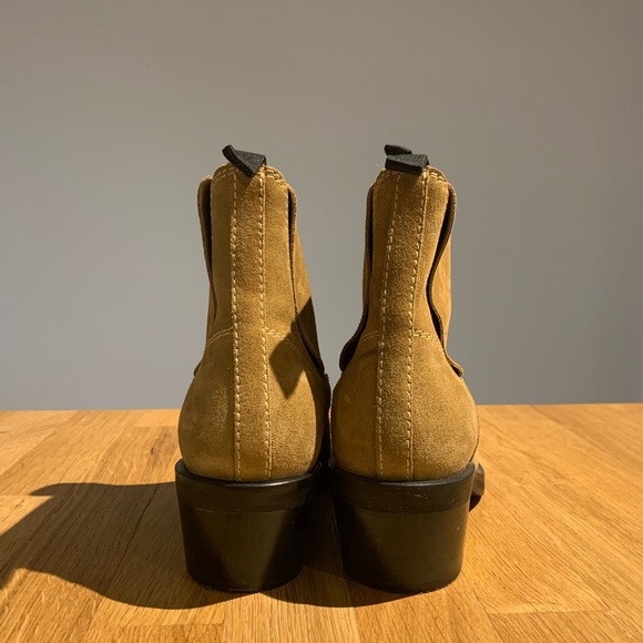 ACNE STUDIOS - Sand Beige Suede Ankle Boots - Picture 4 of 16